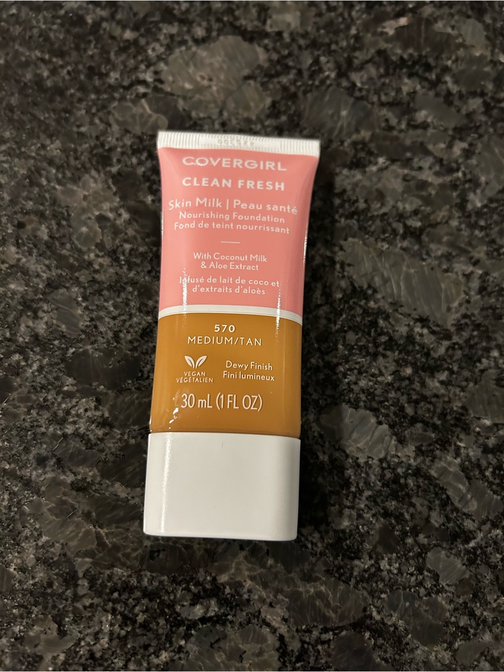 Covergirl Clean Fresh Skin Milk 570 Medium Tan Nourishing Foundation 30 mL